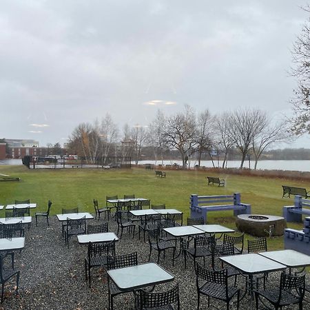 Lakeside Inn Wakefield Ngoại thất bức ảnh